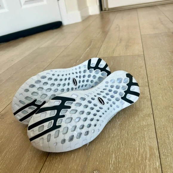 Women’s Brand New Racqua White Breathable Mesh Water Shoes - Picture 7 of 8